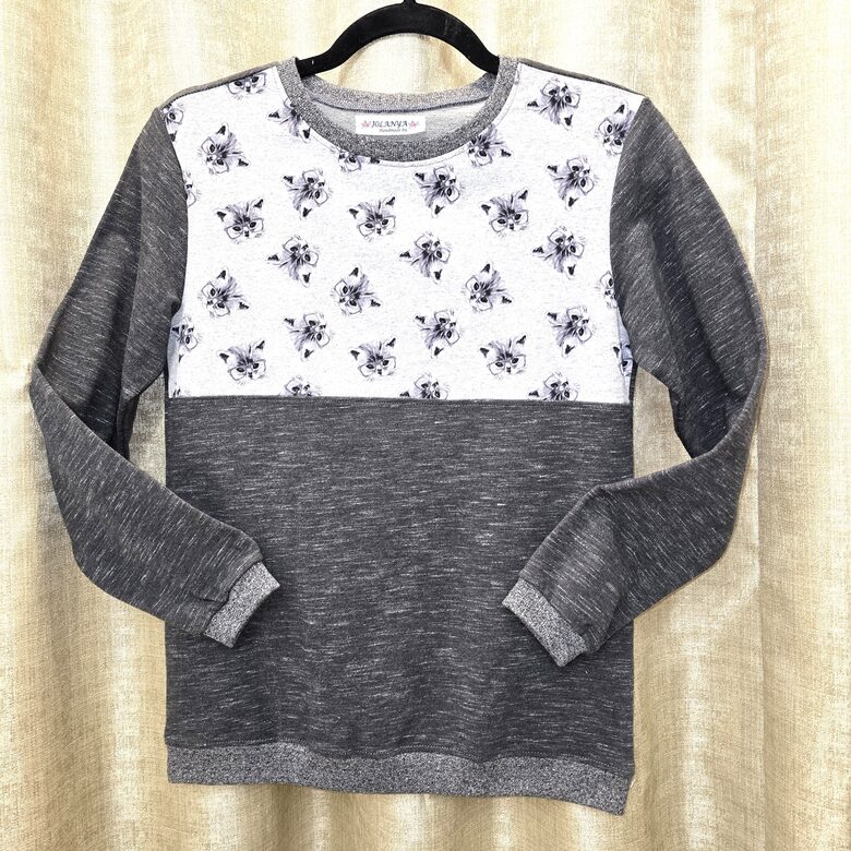 Pelēks džemperītis ar kaķēniem, S izm.