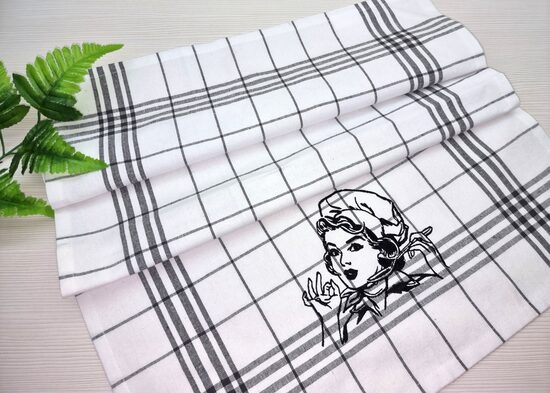 Kokvilnas virtuves dvielis ar izšuvumu