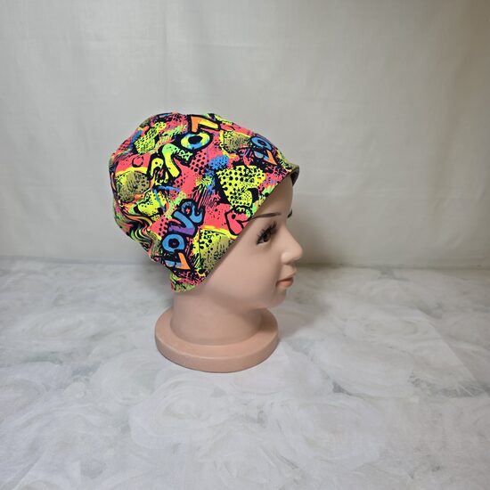 Cepure rudenim/pavasarim-Grafiti