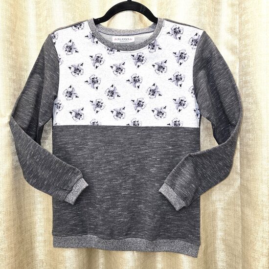 Pelēks džemperītis ar kaķēniem, S izm.