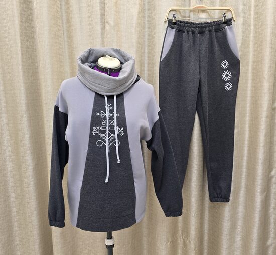 Silts komplekts ikdienai ar izšuvumu, S izm.