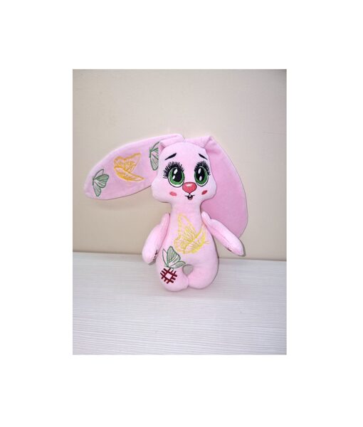 Izšūta mantiņa ar vārdu, zaķenīte/-ēns