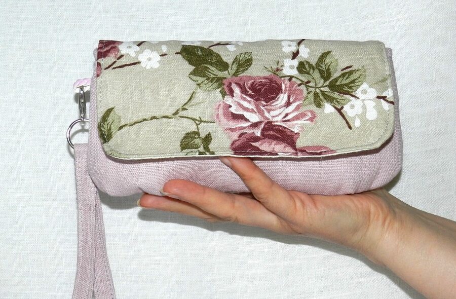 Lina somiņa-klačs, ROZES