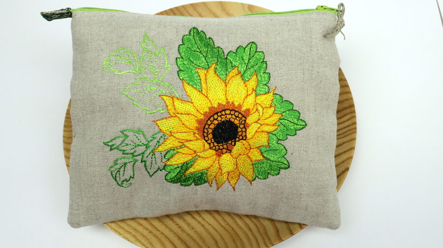 Lina kosmētikas ar izšuvumu Nr.13