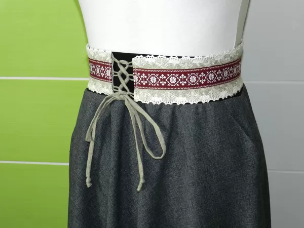 šūta tautiskā josta